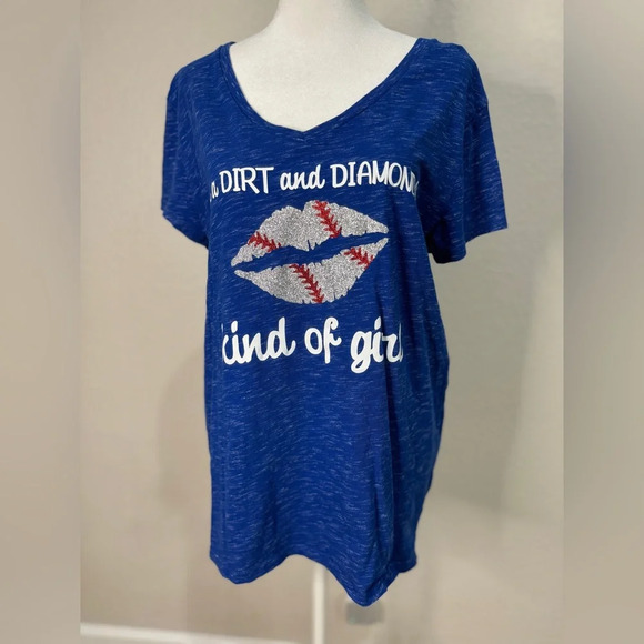 DISTRICT worn once “I’m a dirt and diamonds kinda girl” baseball shirt - Picture 1 of 6